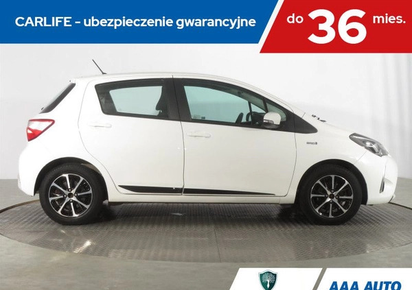 Toyota Yaris cena 59000 przebieg: 77121, rok produkcji 2018 z Sośnicowice małe 232